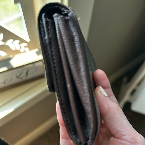 Louis Vuitton Wallet - Picture 8 of 10